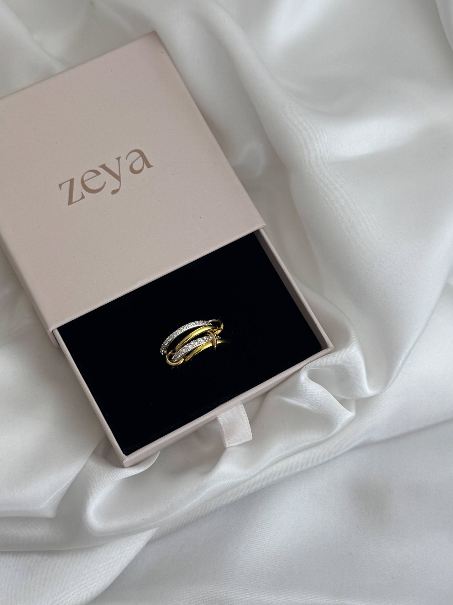 Bague Vanya