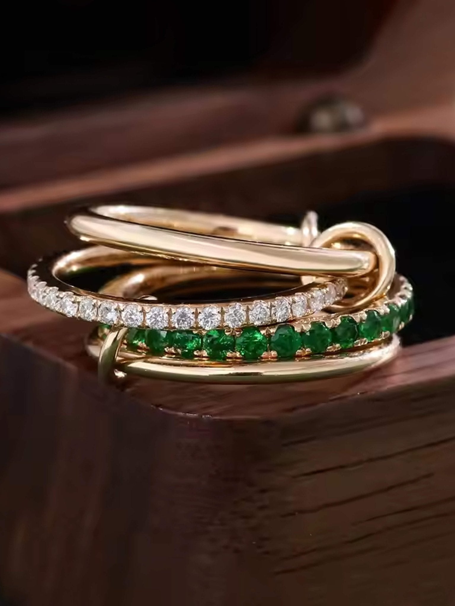ZEYA - Dana Emerald Ring